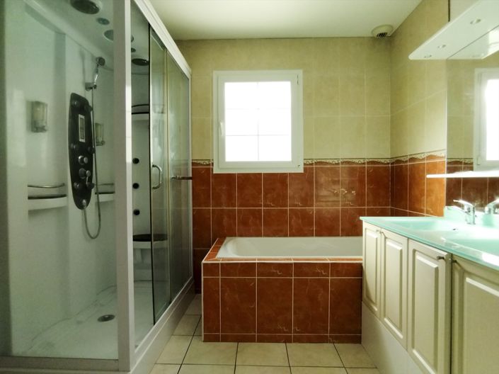 Image No.7-3 Bed House for sale