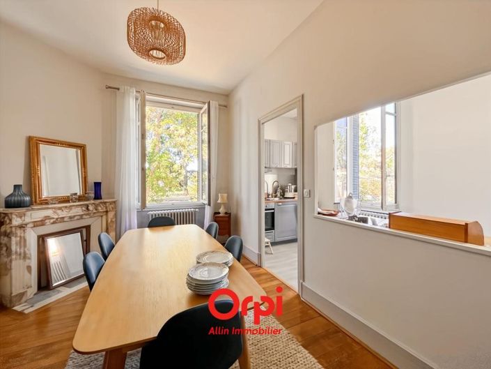 Image No.10-5 Bed House for sale