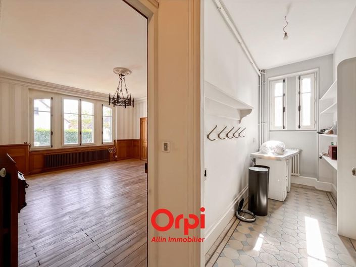Image No.27-5 Bed House for sale