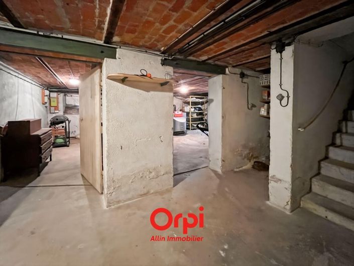 Image No.51-5 Bed House for sale