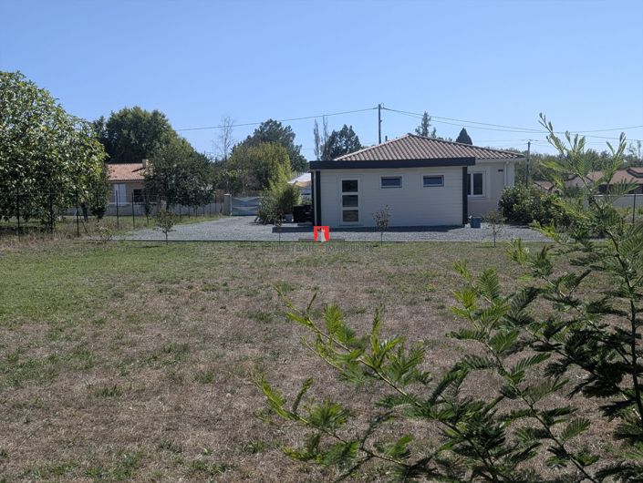 Image No.9-3 Bed House for sale