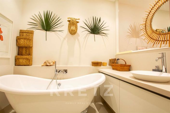 Image No.9-4 Bed Apartment for sale