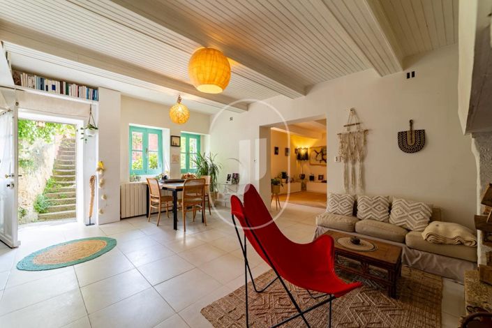 Image No.2-3 Bed House for sale