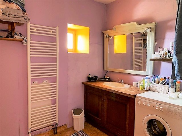 Image No.10-4 Bed House for sale
