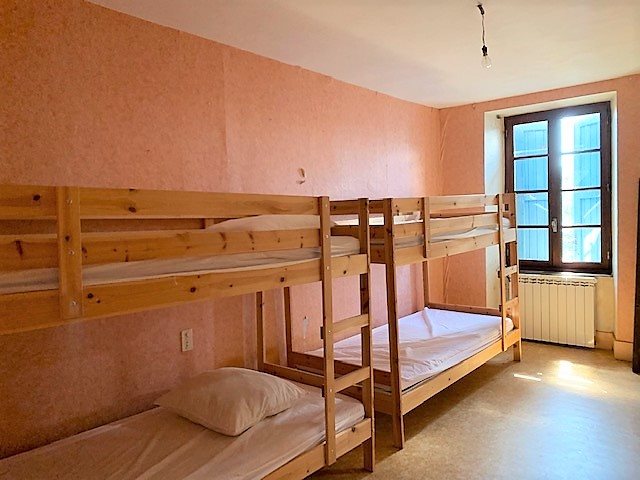 Image No.12-4 Bed House for sale
