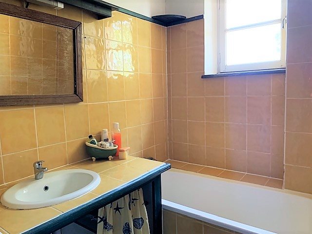Image No.17-4 Bed House for sale