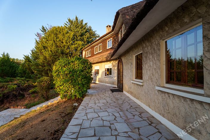 Image No.2-5 Bed House for sale