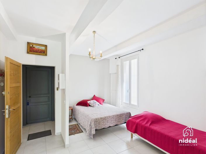 Image No.11-8 Bed House for sale