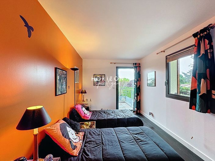 Image No.23-4 Bed Property for sale