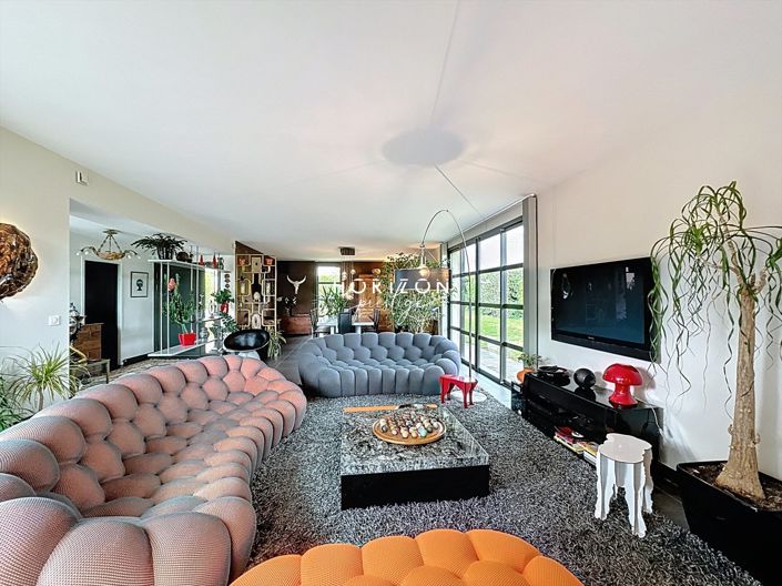 Image No.3-4 Bed Property for sale