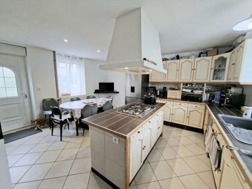 1 - Bogny-sur-Meuse, House