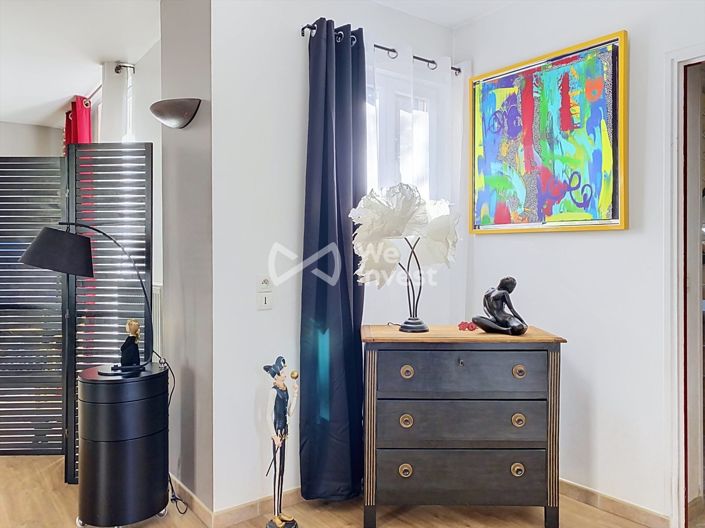 Image No.12-3 Bed Apartment for sale