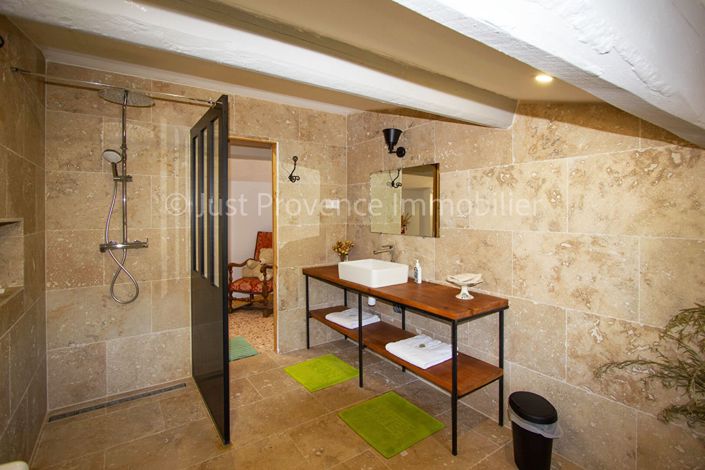 Image No.10-4 Bed House for sale
