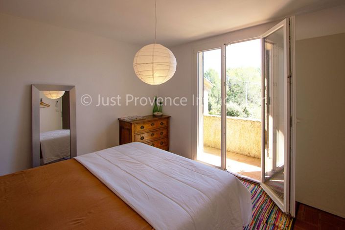 Image No.12-4 Bed House for sale