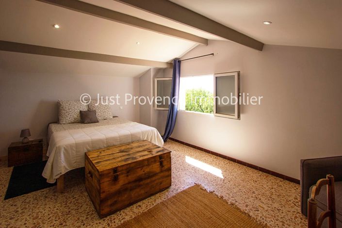 Image No.14-4 Bed House for sale