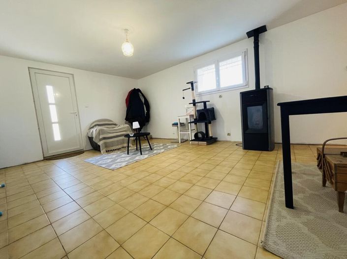 Image No.12-5 Bed House for sale