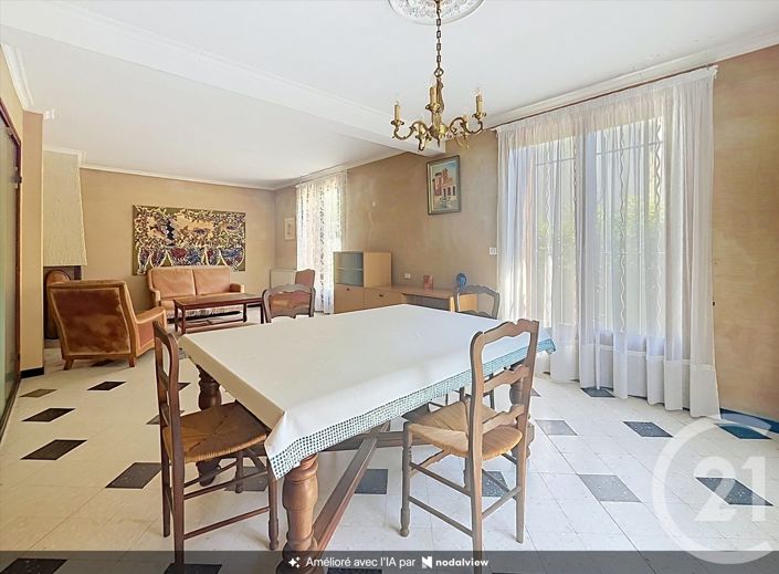 Image No.11-5 Bed House for sale