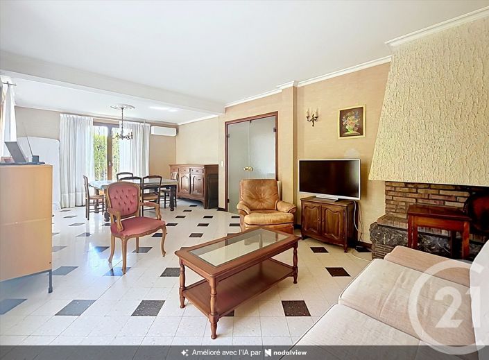 Image No.13-5 Bed House for sale