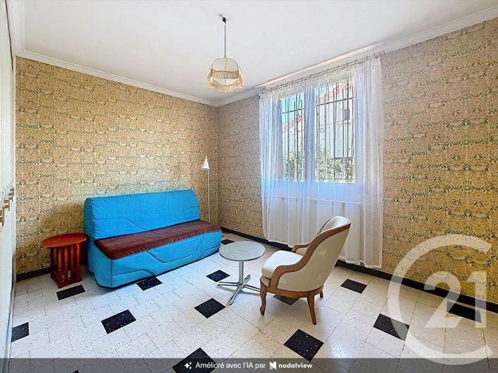 Image No.16-5 Bed House for sale