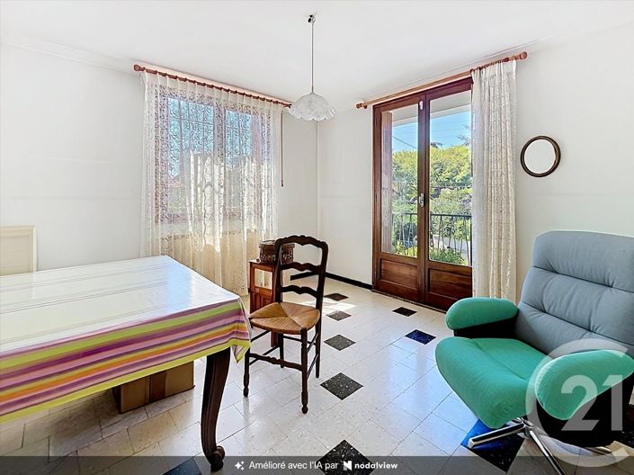 Image No.20-5 Bed House for sale