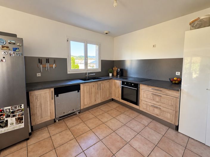 Image No.5-4 Bed House for sale