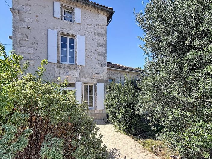 Image No.15-4 Bed House for sale