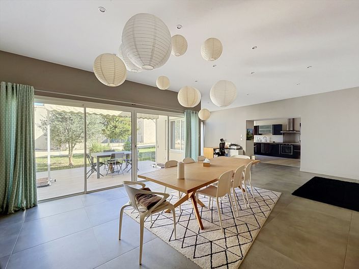 Image No.3-4 Bed House for sale