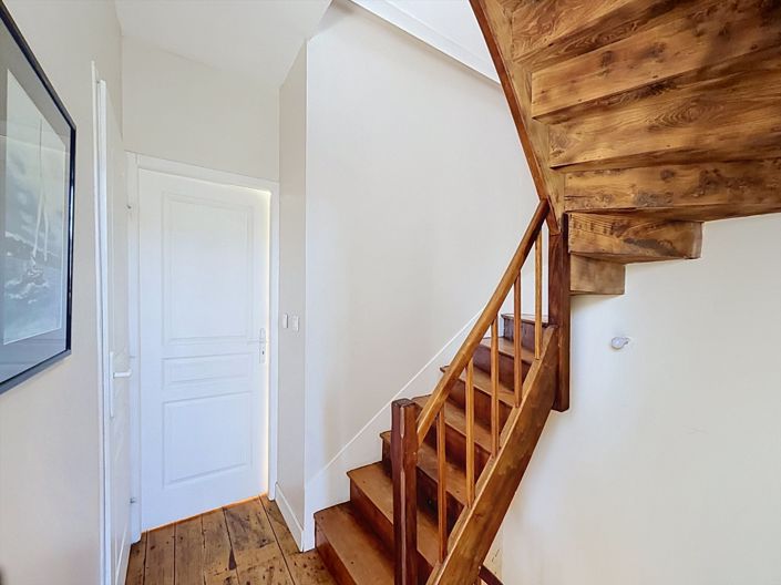 Image No.7-4 Bed House for sale