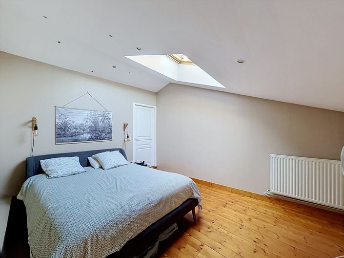 Image No.9-4 Bed House for sale
