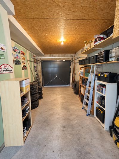 Image No.11-2 Bed House for sale
