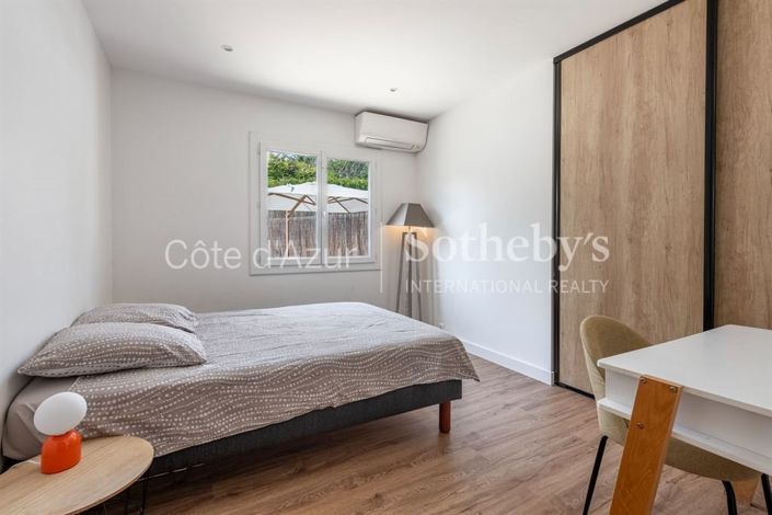 Image No.8-3 Bed Apartment for sale