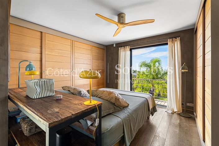 Image No.13-3 Bed House for sale