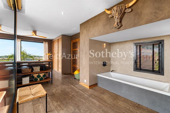 Image No.15-3 Bed House for sale