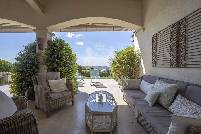 Image No.11-5 Bed House for sale