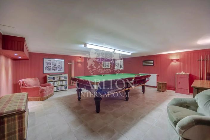 Image No.19-5 Bed House for sale