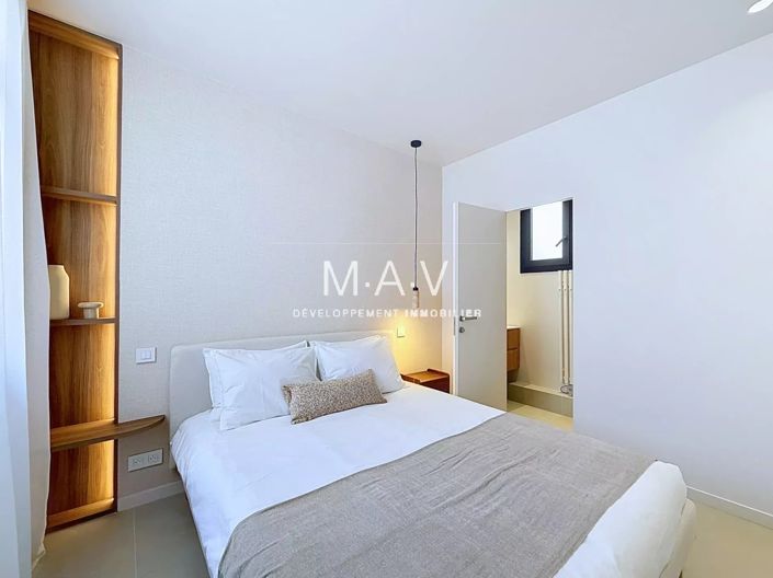 Image No.17-2 Bed Apartment for sale