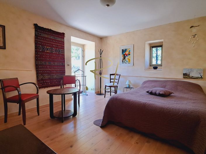 Image No.14-5 Bed House for sale