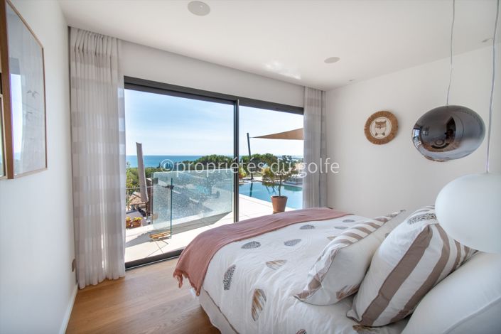 Image No.13-3 Bed House for sale