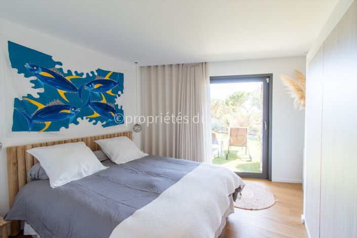 Image No.17-3 Bed House for sale