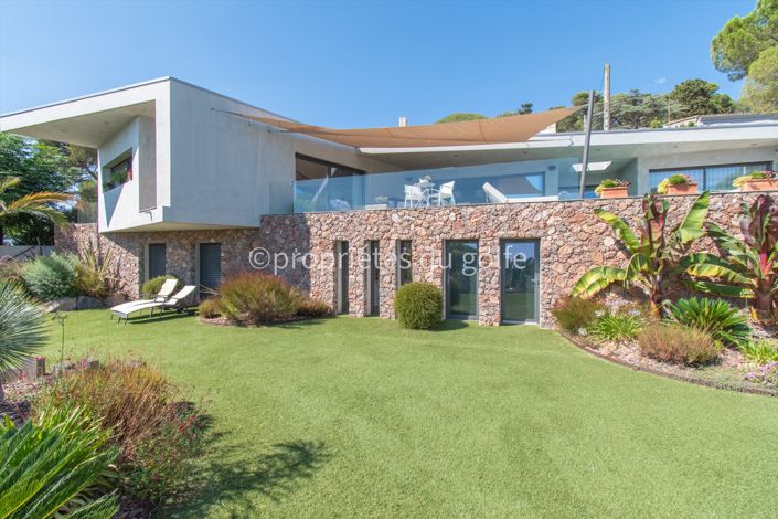 Image No.2-3 Bed House for sale