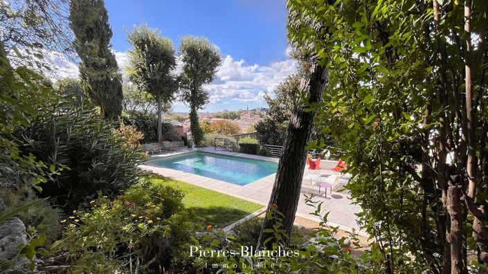 Image No.18-4 Bed House for sale