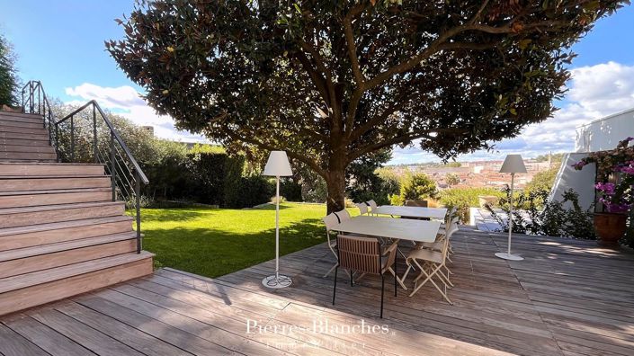 Image No.19-4 Bed House for sale