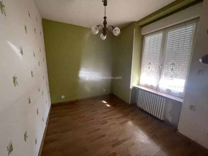 Image No.6-2 Bed House for sale