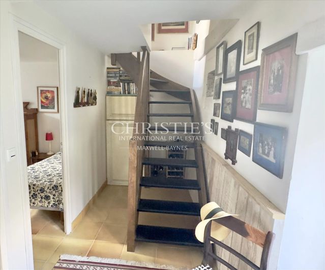 Image No.17-3 Bed House for sale