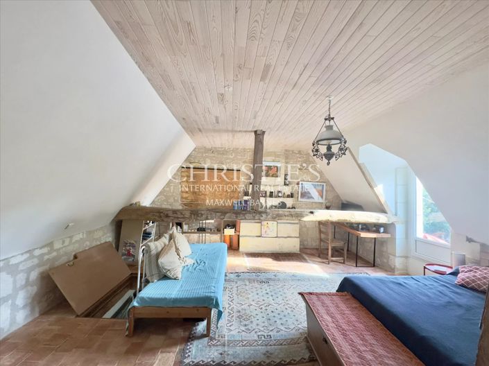 Image No.9-3 Bed House for sale