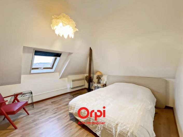 Image No.12-6 Bed House for sale