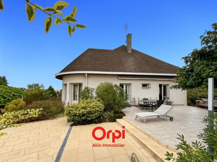 Image No.23-6 Bed House for sale