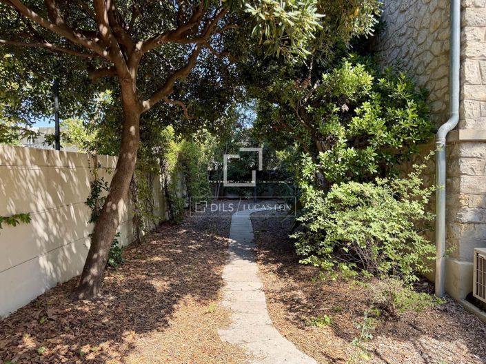 Image No.29-5 Bed House for sale