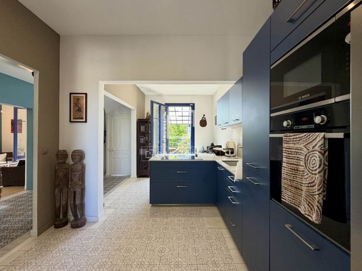 Image No.7-5 Bed House for sale