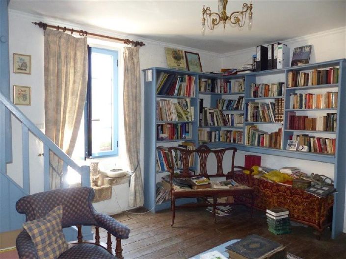 Image No.12-4 Bed House for sale